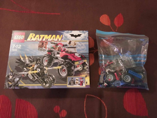 LEGO DC Super Heroes 7886 The Batcycle: Harley Quinn's Hammer Truck