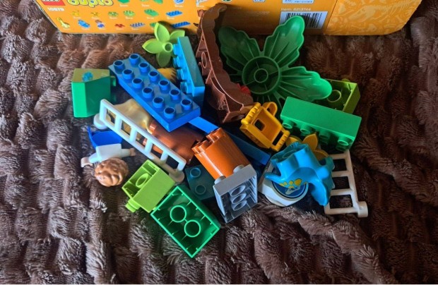 LEGO Duplo 10879 Szeld risok llatkerti Simogatja