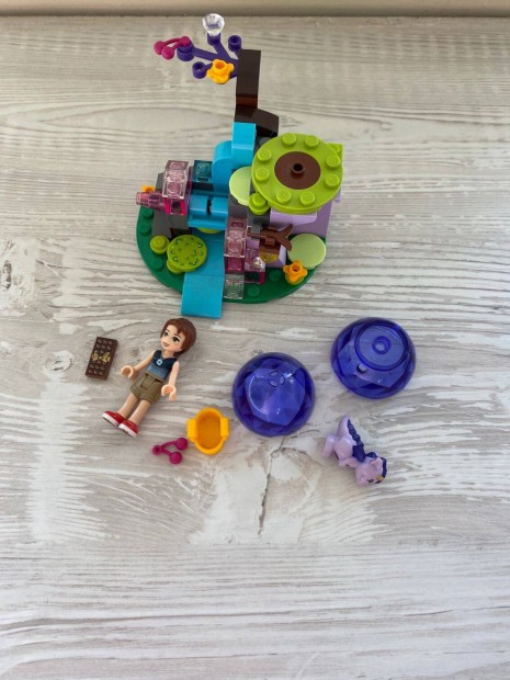 LEGO Elves - Emily Jones s a kis szlsrkny (41171)