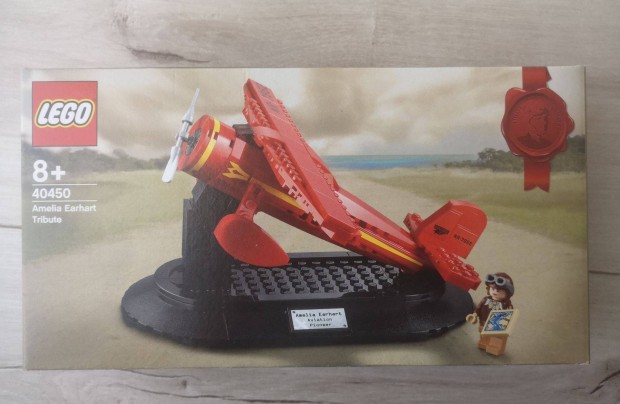 LEGO Exclusive - Tisztelgs Amelia Earhart eltt (40450)