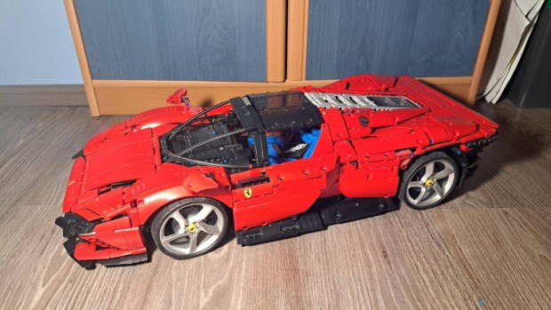 LEGO Ferrari Daytona SP3 42143