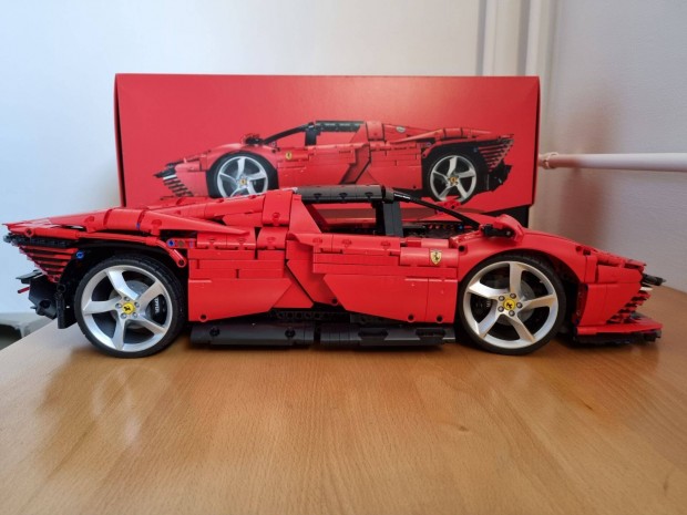 LEGO Ferrari daytona (42143)