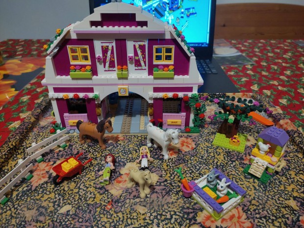 LEGO Friends 40039 - Sunshine Ranch (Napfny farm)