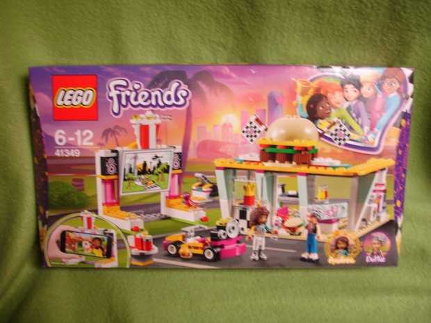 LEGO Friends 41349 Heartlake autsmozi s gyorstterem Bontatlan