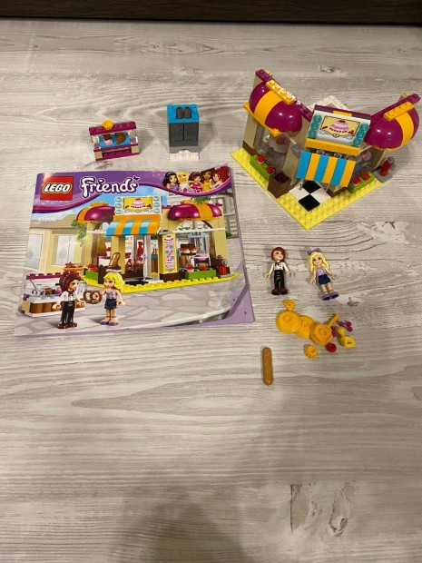 LEGO Friends - Belvrosi stde (41006)