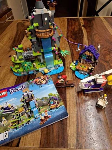 LEGO Friends - Hegyi alpaka ment akci (41432)