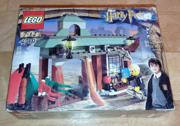 LEGO Harry Potter: 4719 - Quality Quidditch Supplies