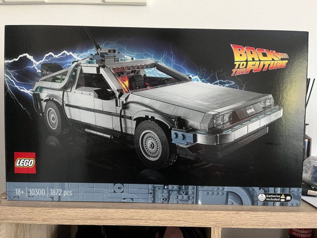 LEGO Icons 10300 Vissza a jövőbe - Delorean