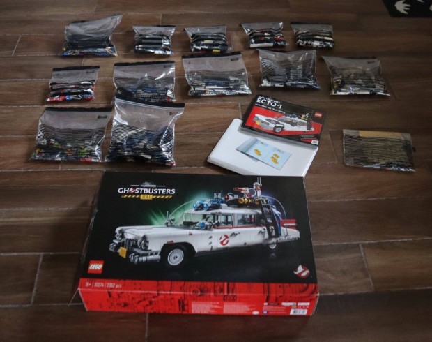 LEGO Icons - Creator Expert - Szellemirtk Ecto-1 (10274)