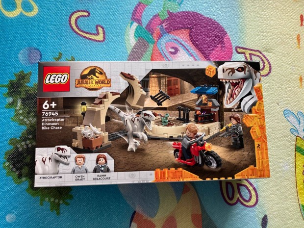 LEGO Jurassic World 76945 - Atrociraptor dinoszaurusz: Motoros ldzs