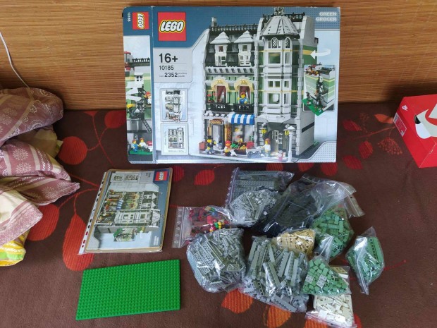 LEGO Modular Buildings 10185 Green Grocer