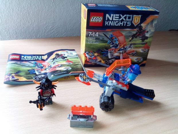 LEGO Nexo Knights - Knighton harci rombol 2 figurval