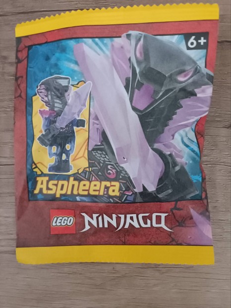 LEGO Ninjago Aspheera polybag figura 