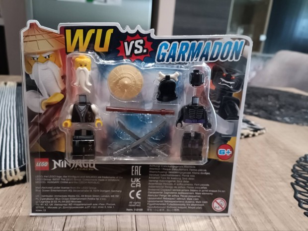 LEGO Ninjago Garmadon vs Wu mester figurk