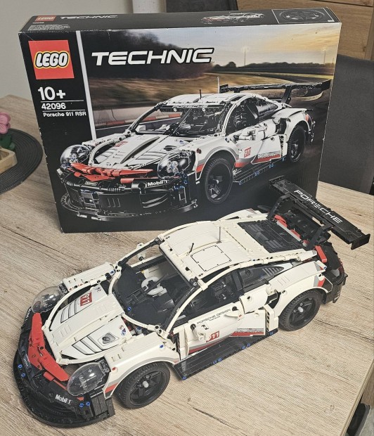 LEGO(R) Technic 42096 - Porsche 911 RSR