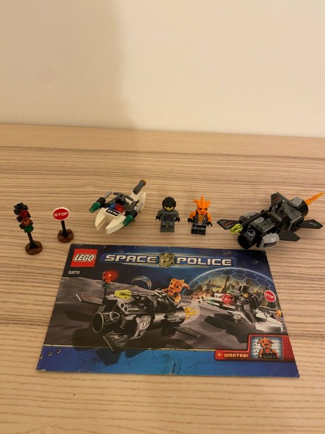 LEGO Space Police 5970 Freeze Ray Frenzy