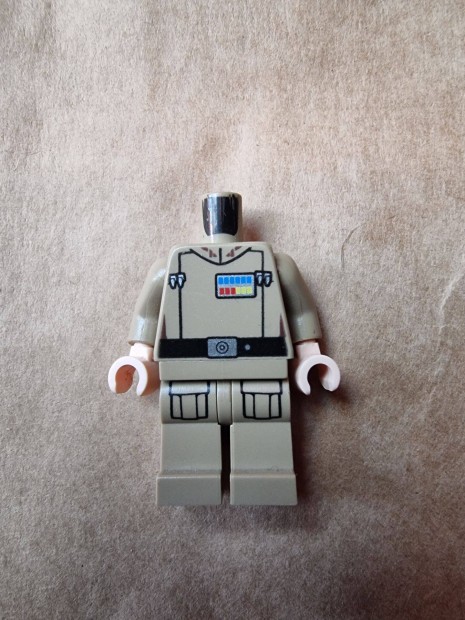 LEGO Star Wars SW0741: Grand Moff Wilhuff Tarkin - Dark Tan Uniform