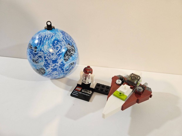 LEGO Star Wars - 75006 - Jedi Starfighter & Planet Kamino
