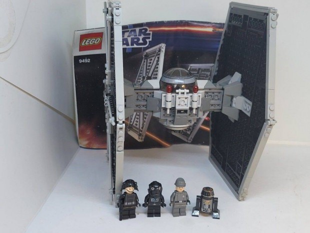 LEGO Star Wars - TIE Fighter (9492) (katalgussal)