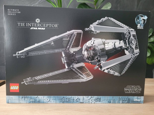 LEGO Star Wars - TIE elfogvadsz Interceptor 75382