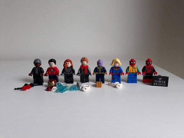 LEGO Super Heroes 76196 + 30443 - figurk ( 8 db ) j
