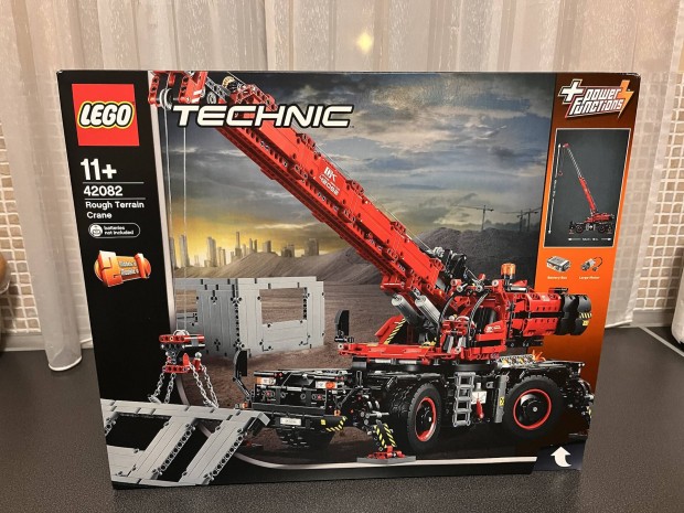 LEGO Technic 42082 - Rough Terrain Crane