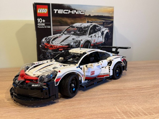 LEGO Technic 42096 Porsche 911 RSR