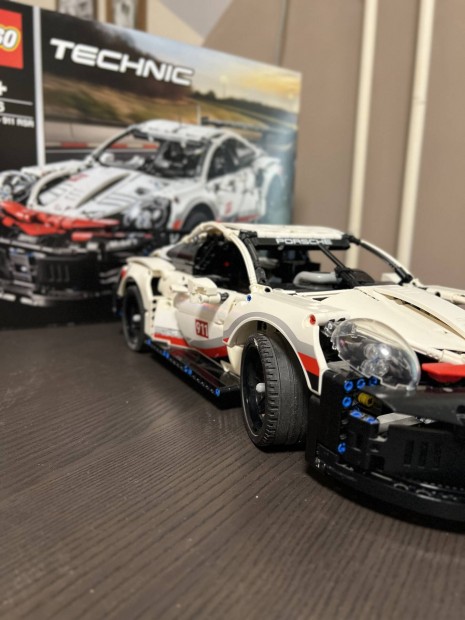 LEGO Technic 42096 Porsche 911 RSR