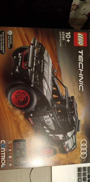 LEGO Technic 42160 Audi RS Q e-tron