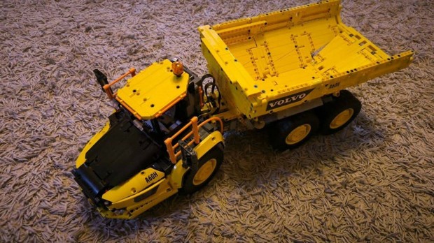 LEGO Technic 6x6-os Volvo csukls 42114