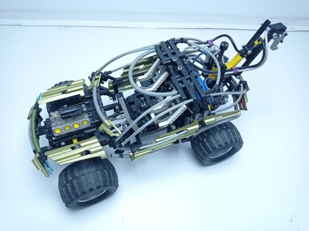 LEGO Technic 8466+5218 44 Off Roader (Hasznlt Kszlet)