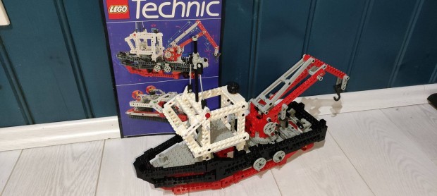 LEGO Technic 8839 - Supply Ship