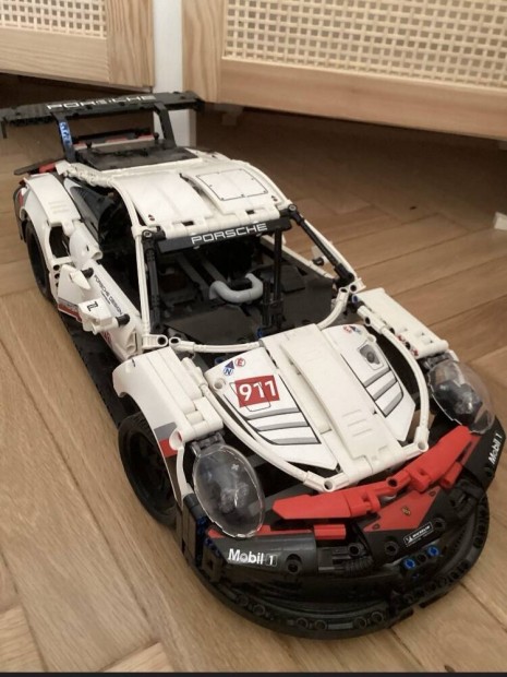 LEGO Technic Porsche 911 RSR