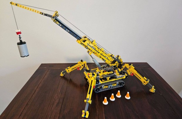 LEGO Technic - 42097 - Compact Crawler Crane