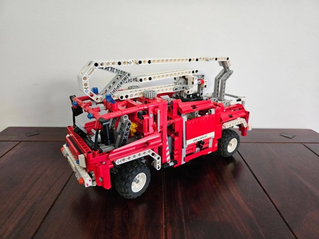LEGO Technic - 8289 - Fire Truck