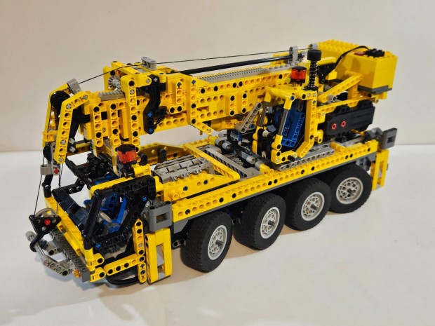LEGO Technic - 8421 - Mobile Crane