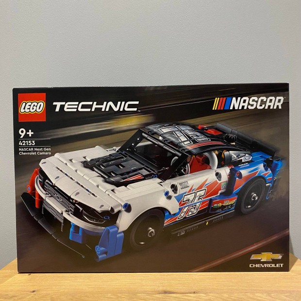 LEGO Technic - NASCAR Next Gen Chevrolet Camaro ZL1 (42153)