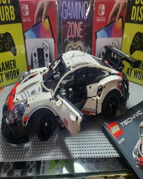 LEGO Technic - Porsche 911 RSR (42096)