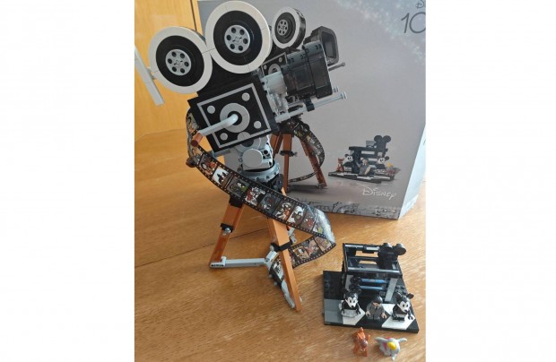 LEGO - Kamera Walt Disney tiszteletre (43230)
