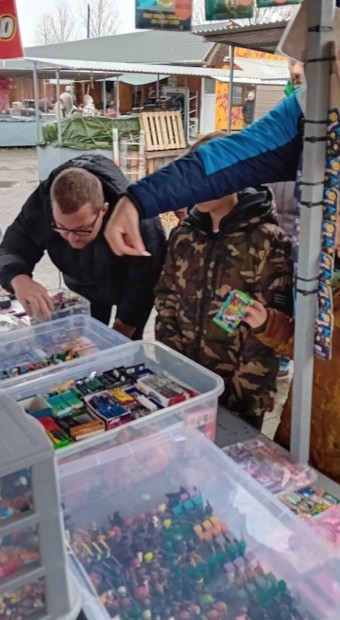 LEGO figura hibátlan állapotban már 1000 forint.