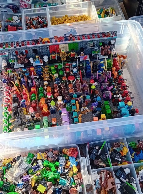 LEGO figura mr 1000 forint darabja.