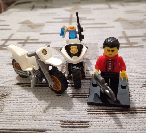 LEGO kompatibilis motor, minifigura