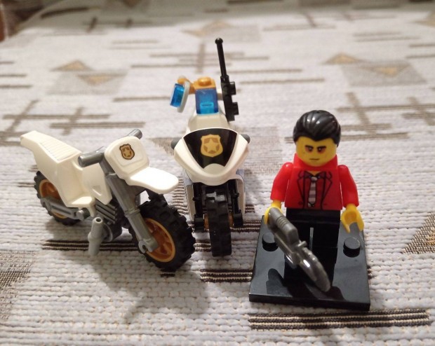 LEGO kompatibilis motor, minifigura postval
