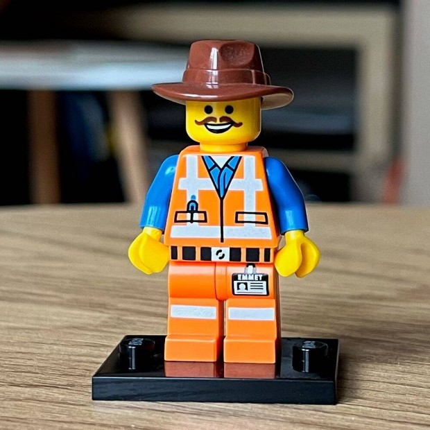 LEGO minifigura - Emmet