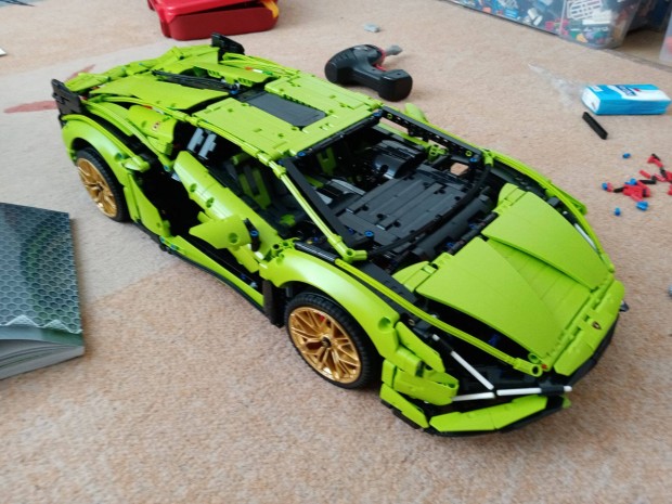 LEGO technic Lamborghini Sian Fkp37