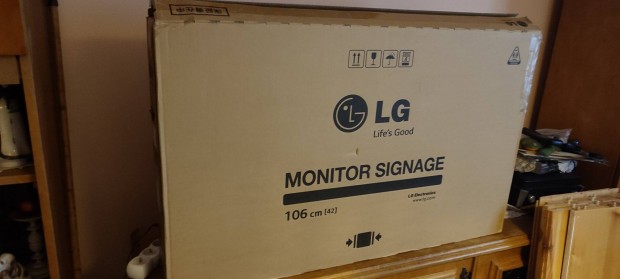 LG42LS33A-5B IPS Full HD monitor