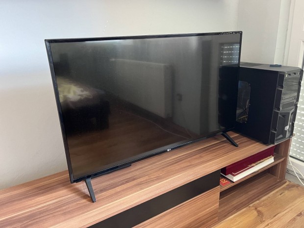 LG 108cm LED Tv