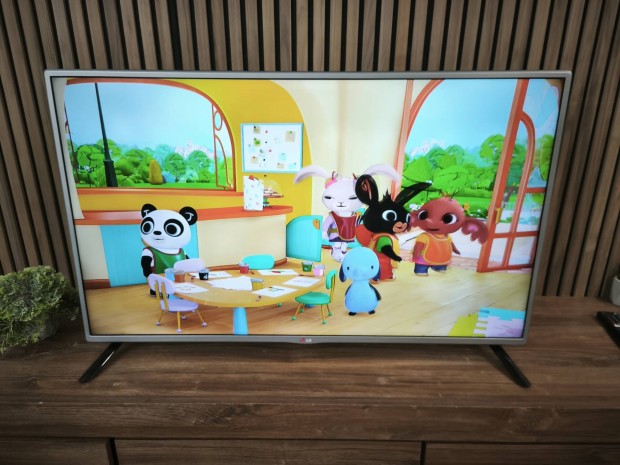 LG 109CM LED TV. Mindig tv. Full HD. usb