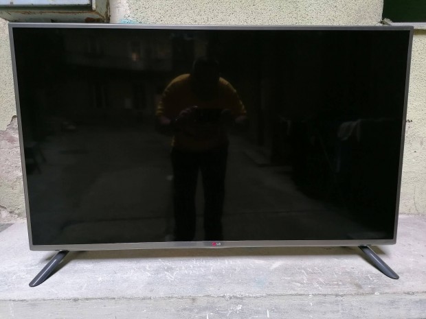 LG 119centis smart tv elad.