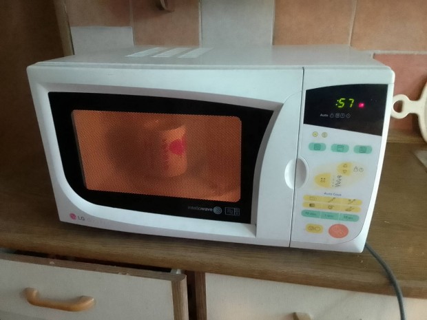 LG 1200 watt kombi grill mikrohullámú sütő hibátlan működéssel
